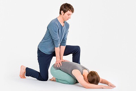 Entspannter Rücken, weiche Schultern - Thai Yoga für Einsteiger